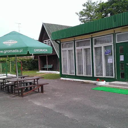 Ow Gromada Pod Topolami Üdülőpark Międzyzdroje