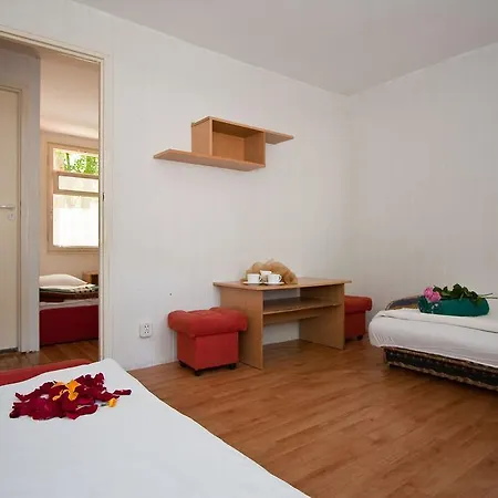 Ow Gromada Pod Topolami 2* Miedzyzdroje